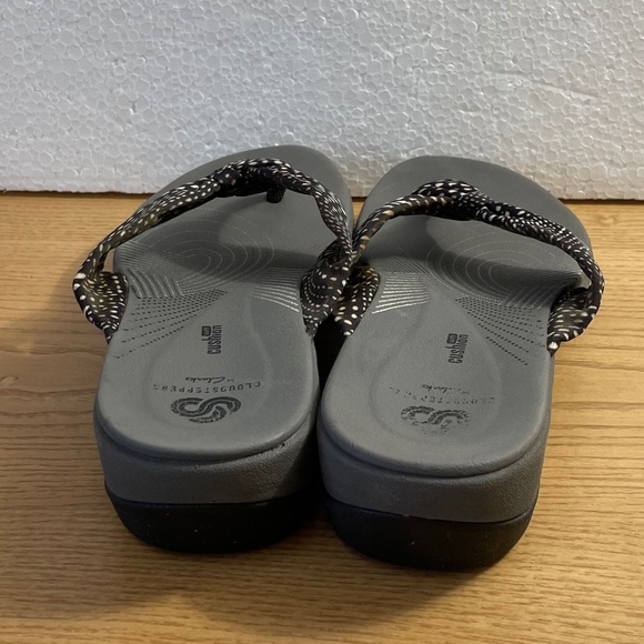 Clarks Cloudstepper Sandal Aria Glison Flip Flop Women 8 Navy Polka Dots Slide - Picture 3 of 8